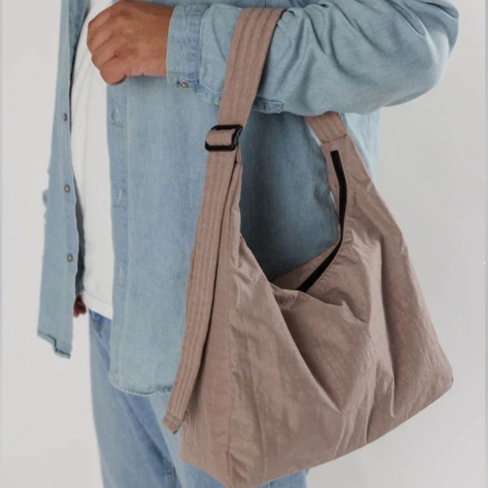 BAGGU Taupe Mauve Pink Nylon Large Shoulder Purse Bag y2k Retro Travel